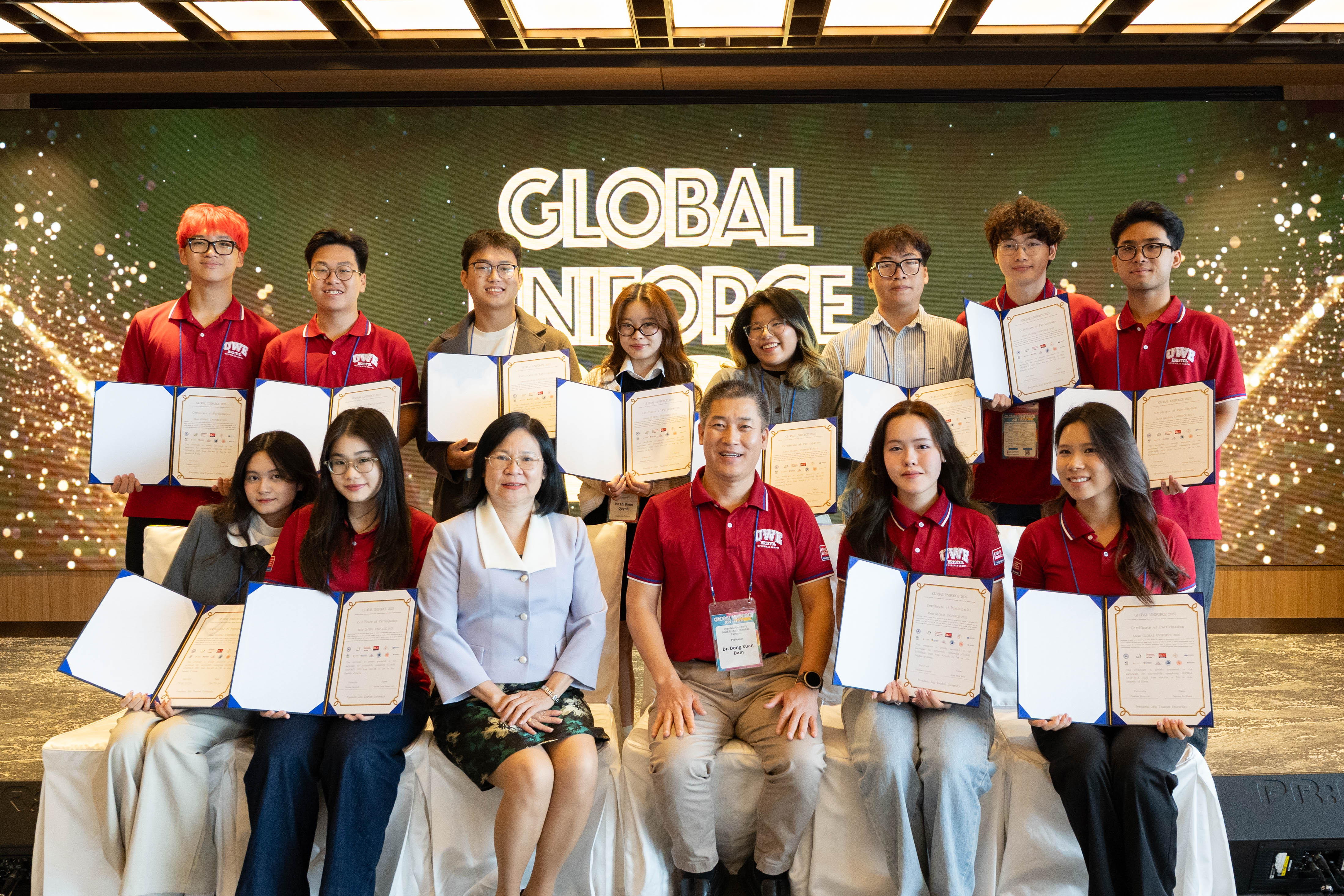 Sinh viên Đại học Tây Anh Quốc tham dự cuộc thi khởi nghiệp Global UNIFORCE 2025